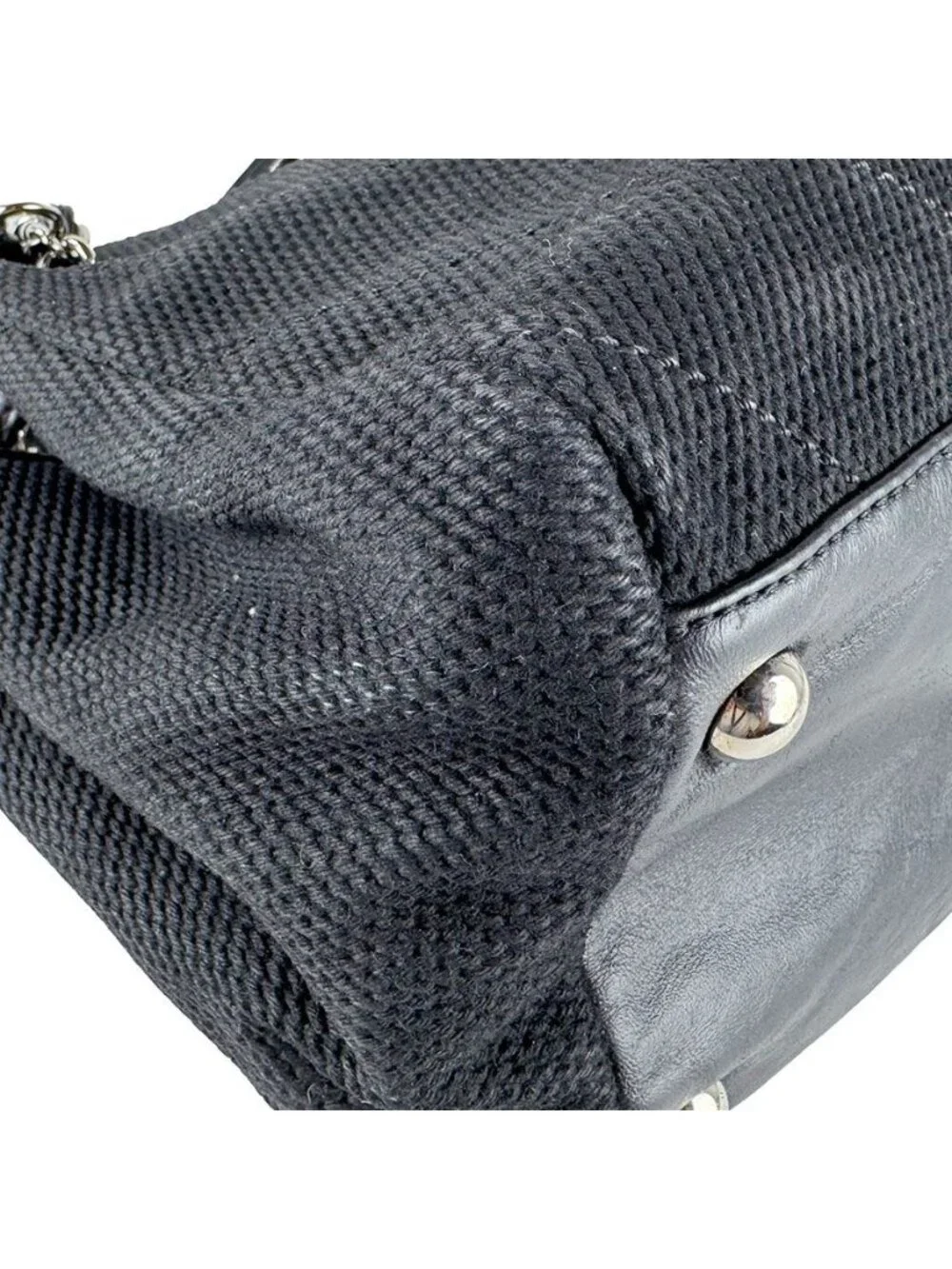 Chanel Shoulder Bag Stitch